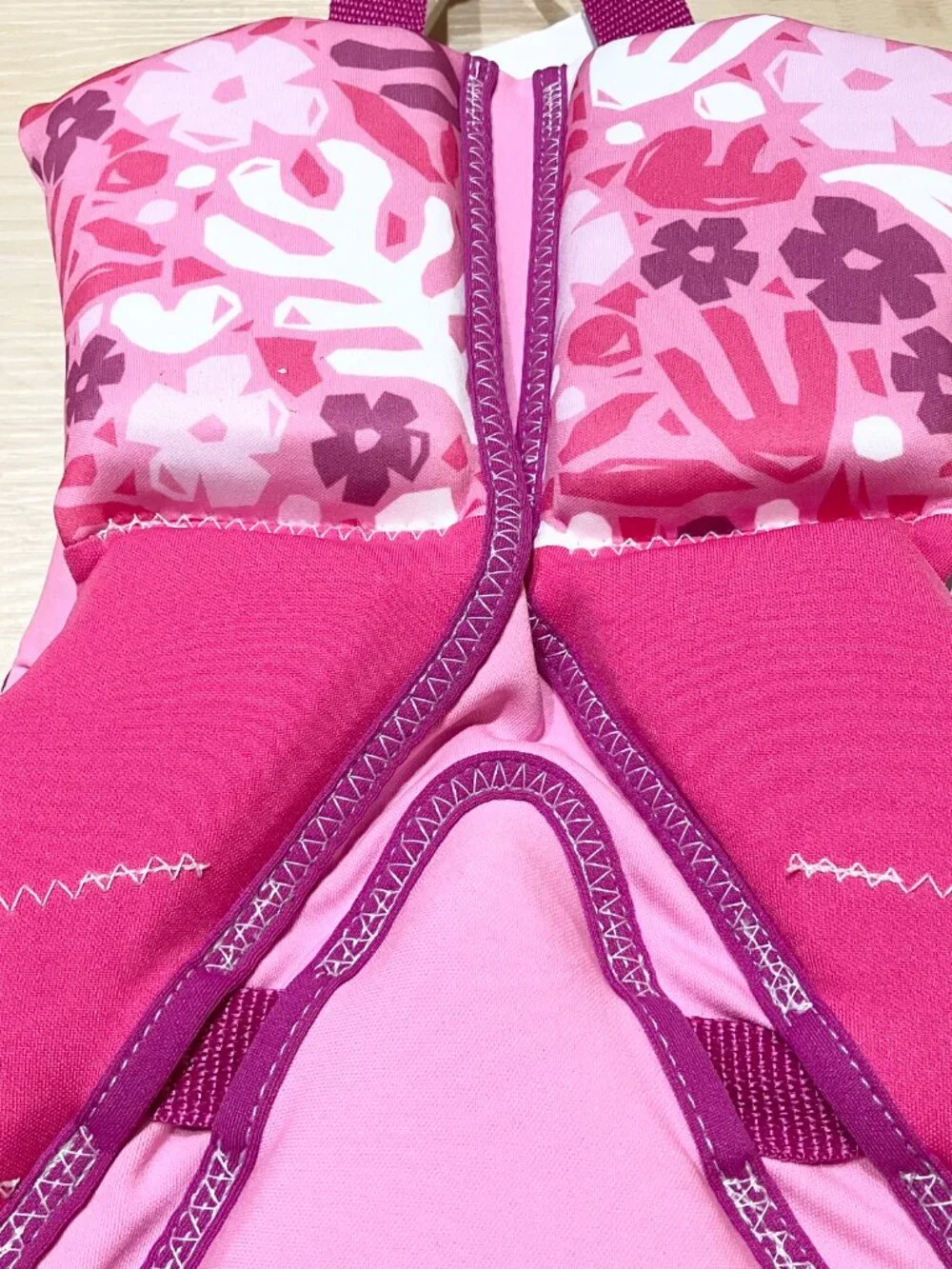 NWT Hyperlite Child Life Vest